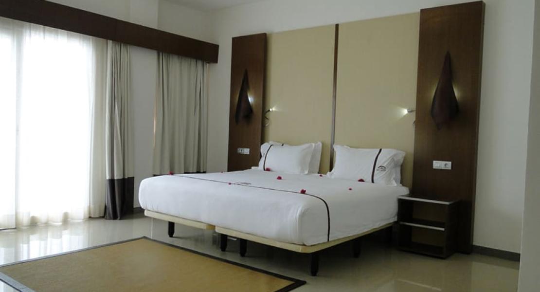 Iris Hotel